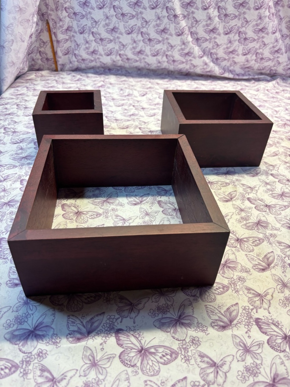 📍Set of Mahogany Nesting Floating Shelves